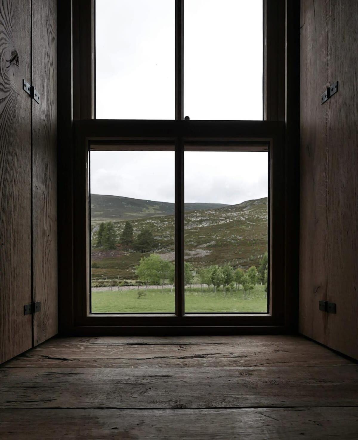 Huswell - Gairnshiel Lodge - Unique & Exclusive Lodge Next To The Castle Ballater Exterior foto